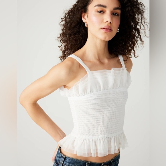 Steve Madden Tops - Steve Madden Ivory Ruffled Neckline Top Size M